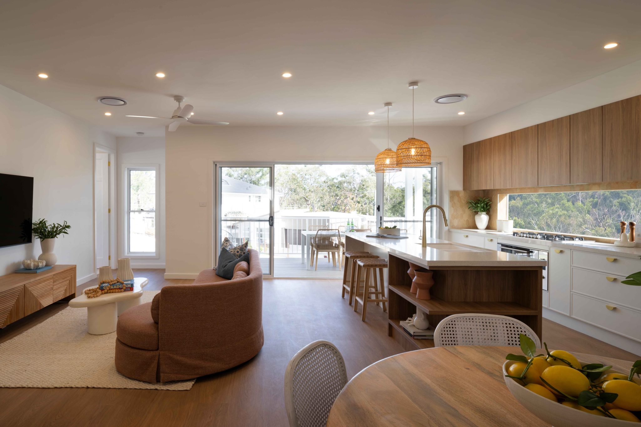 Your Guide to Luxurious Reverse Living Beach House Plans