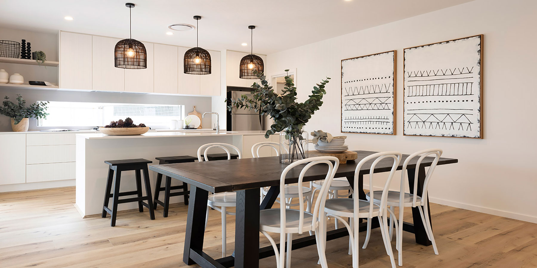 Avalon 242 Virtual tour — gallery image 3