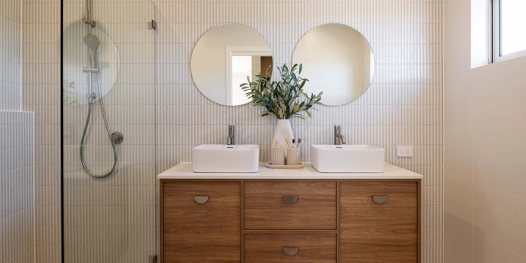 Newport 281 — gallery image 5