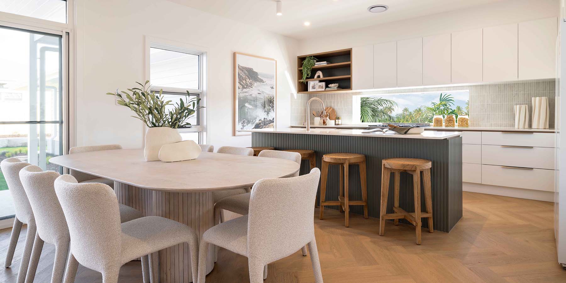 Newport 281 — gallery image 2