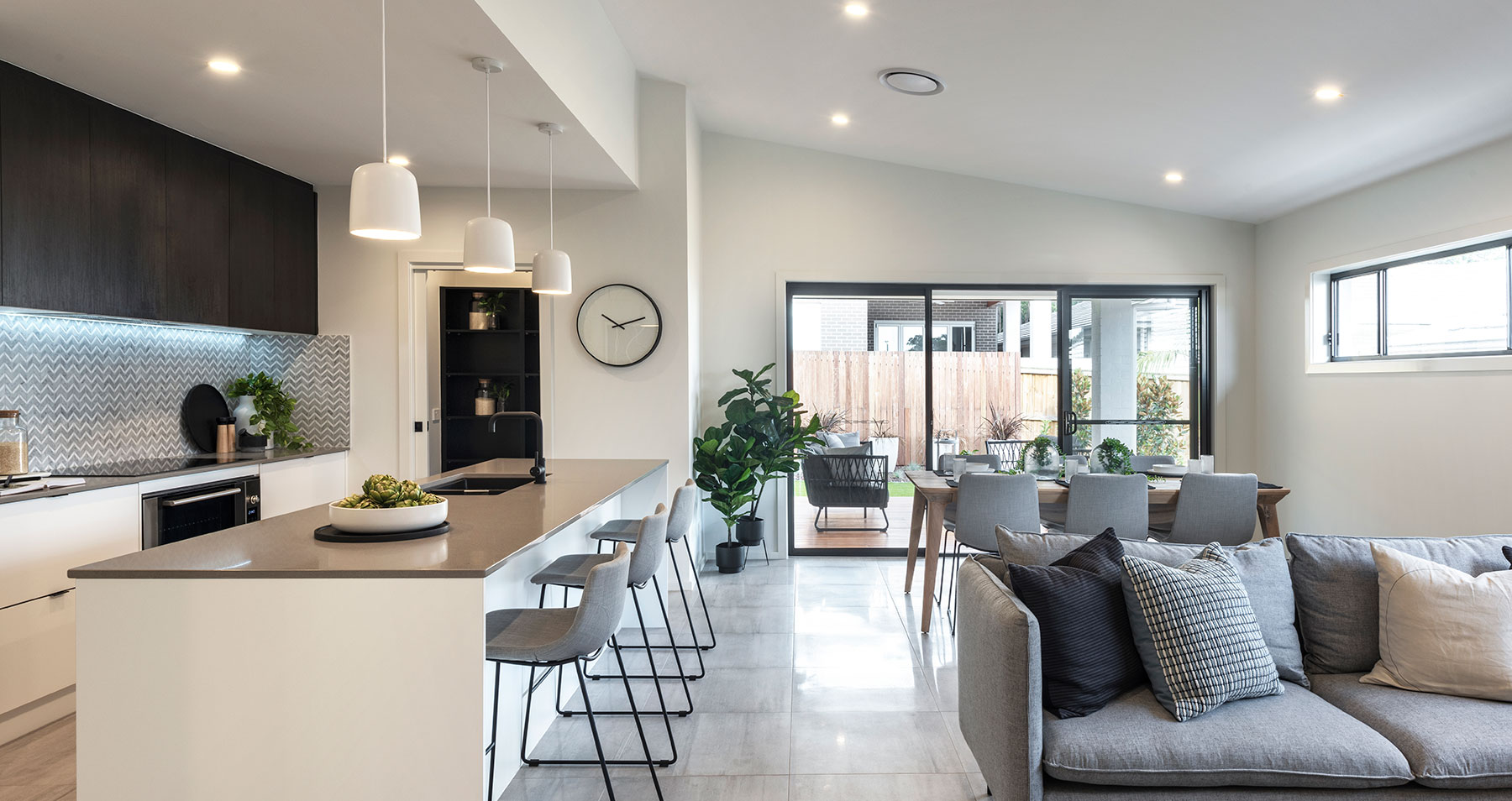 Southport 217 Virtual Tour — gallery image 2