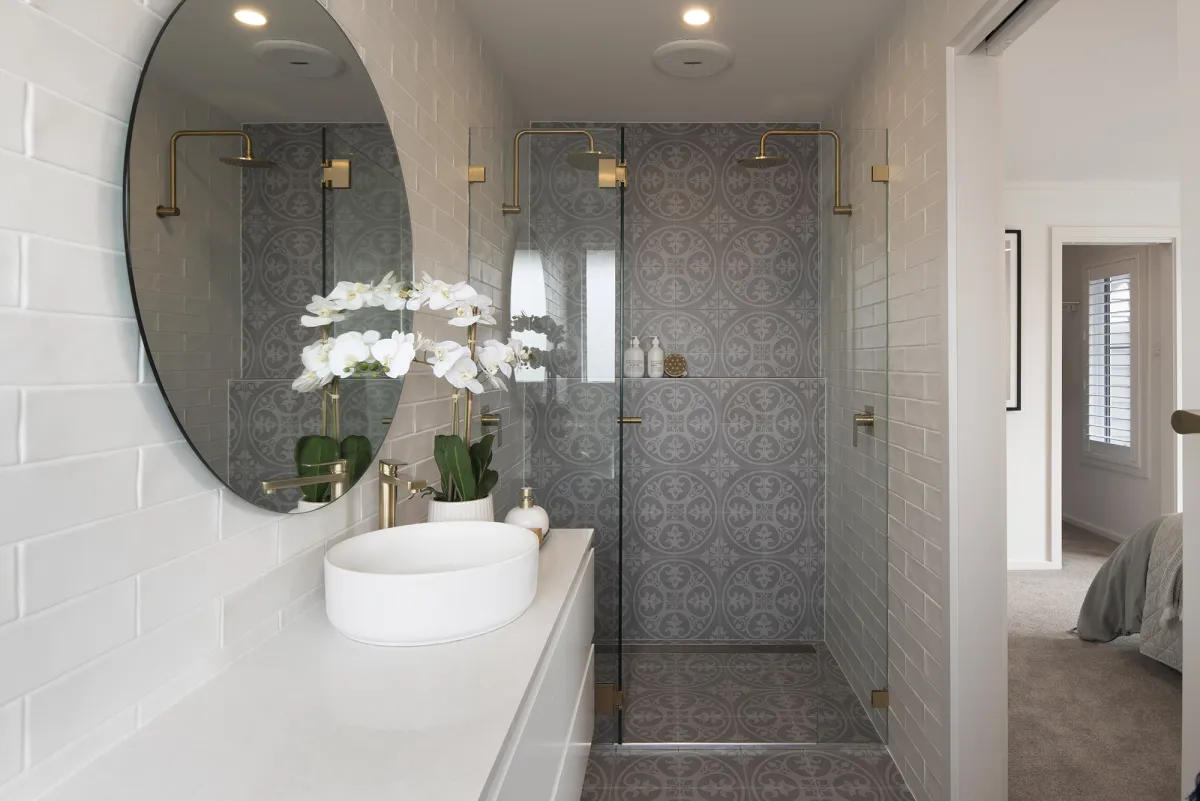 patterned bathroom tiles