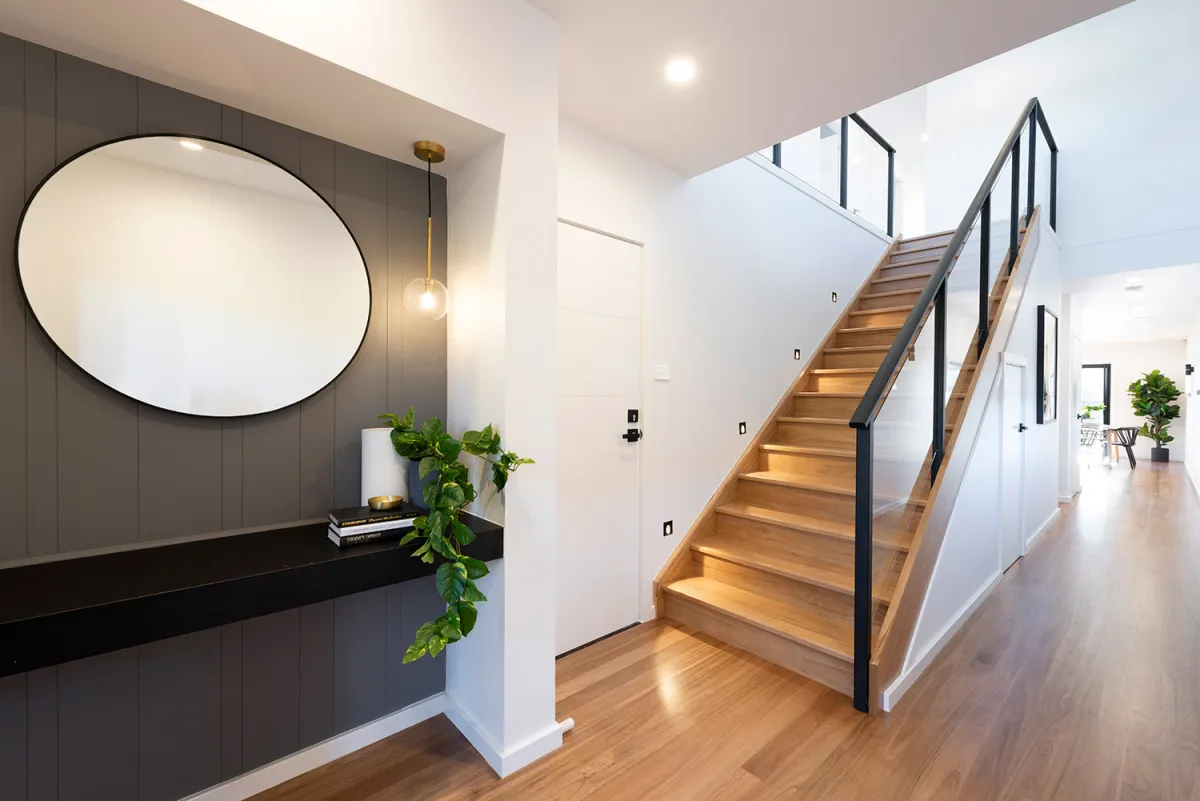 Coolum 266 entryway