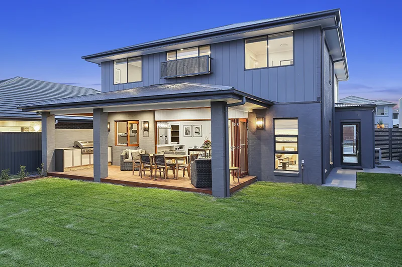 Newport 270 Virtual Tour
