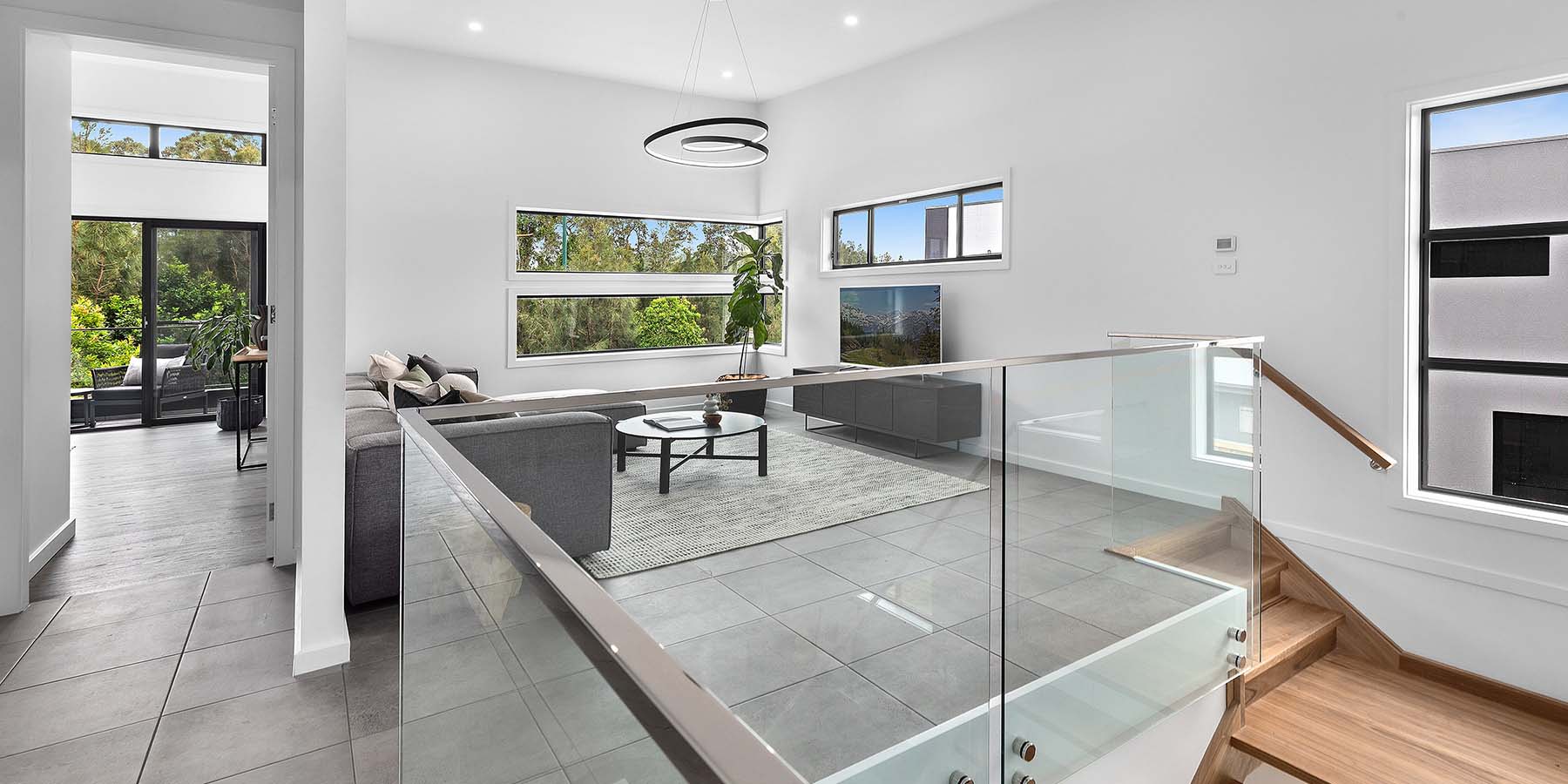 Cayman 349 — gallery image 4