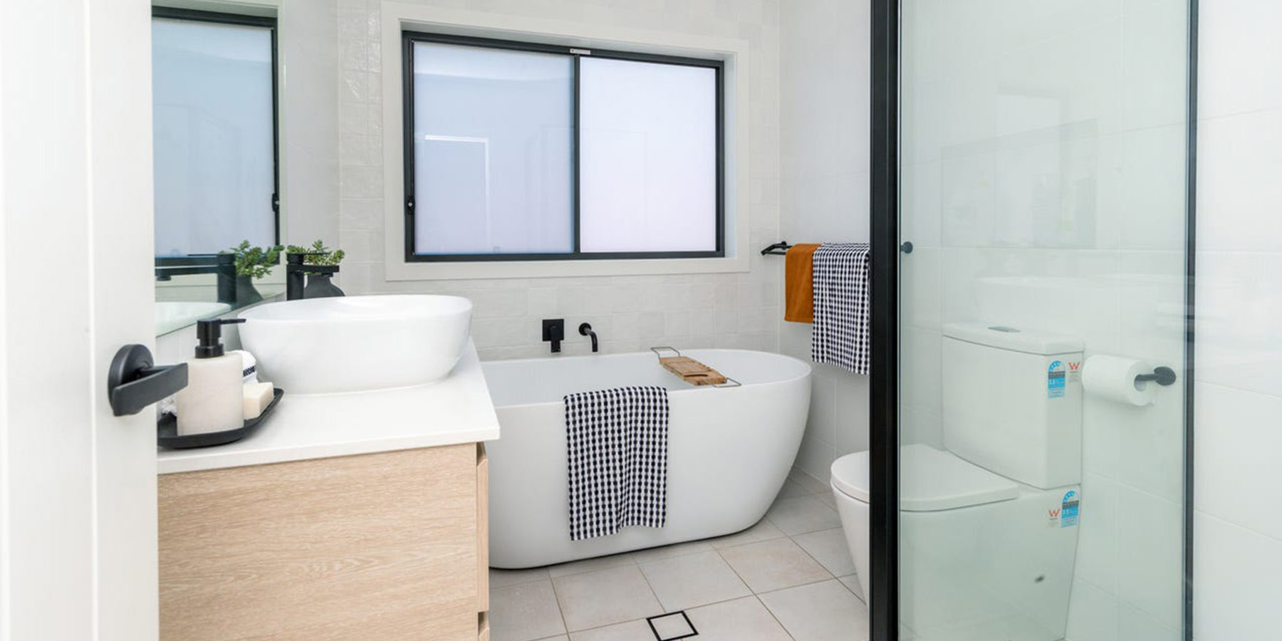 Malibu 208 — gallery image 2
