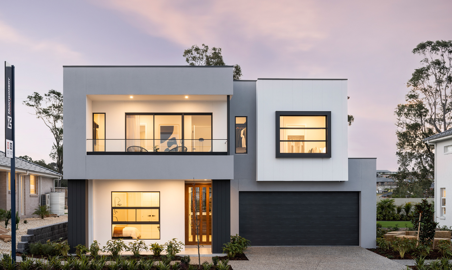 Whitehaven 264 — gallery image 1