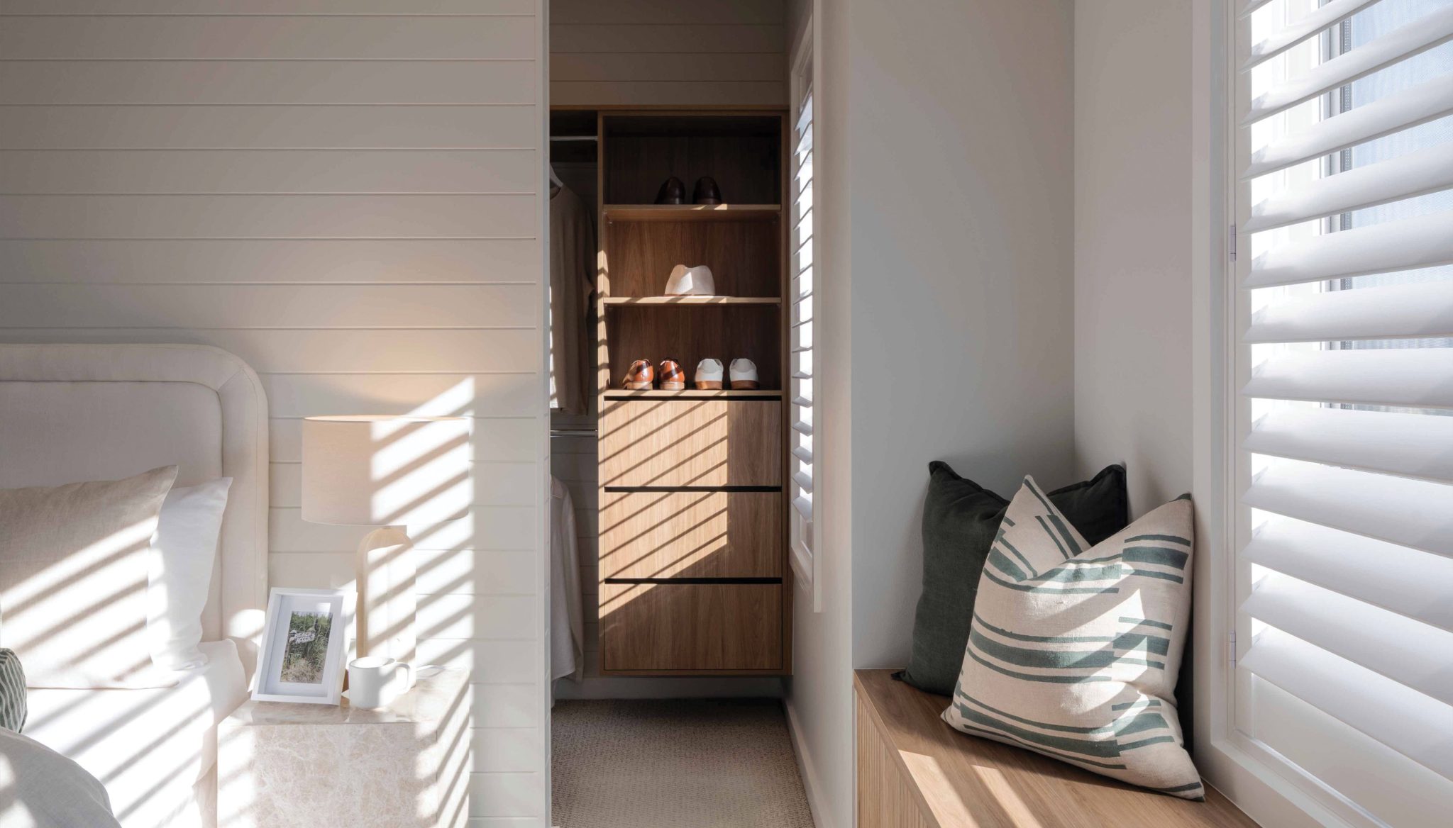 Bedrooms: Polytec wardrobe fitout to Master Bedroom